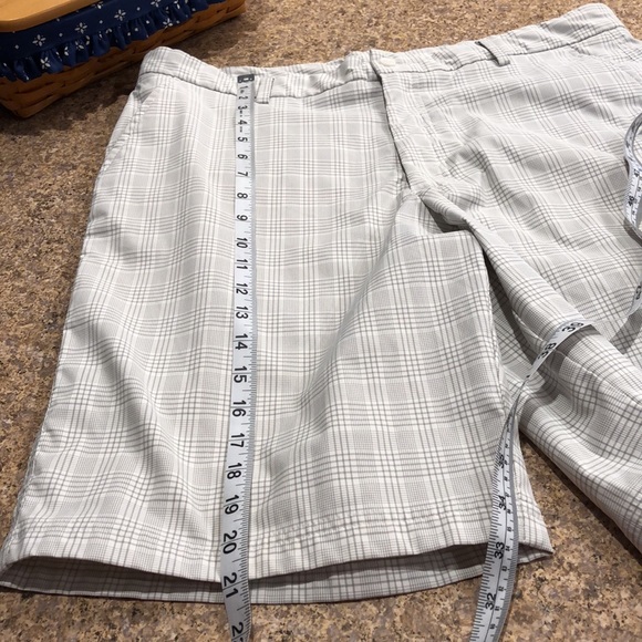 Pebble Beach Performance Shorts Mens 36 Gray White - Picture 8 of 17